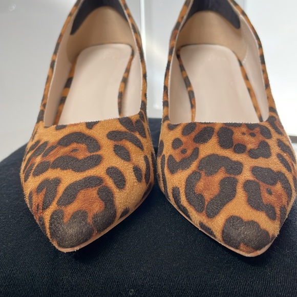 Halston leopard 🐆 heels - sz 8.5 - Picture 4 of 5